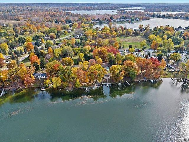 3386 Horrell Court, Fenton Charter Township, MI 48430