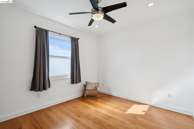 137 Collins St, Richmond, CA 94801