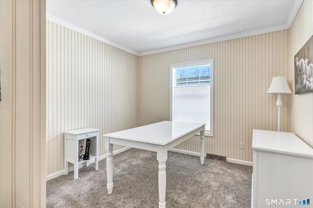 8 Woodland Park, Shelton, CT 06484