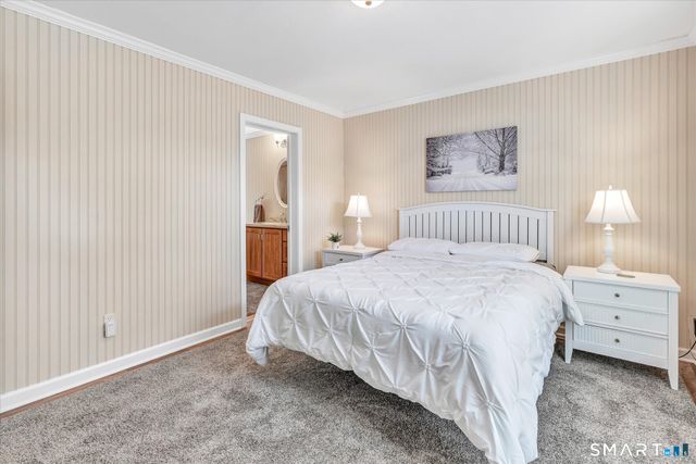 8 Woodland Park, Shelton, CT 06484