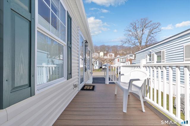 8 Woodland Park, Shelton, CT 06484