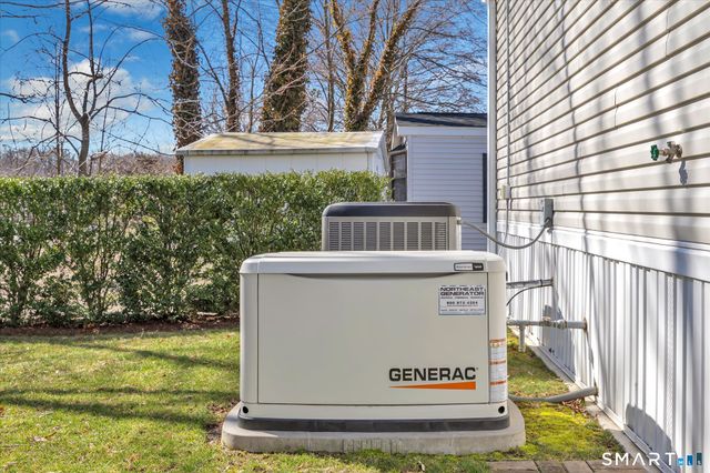 8 Woodland Park, Shelton, CT 06484