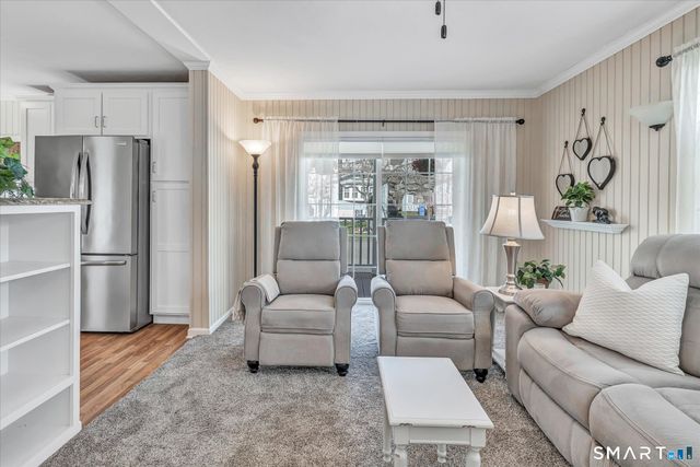 8 Woodland Park, Shelton, CT 06484