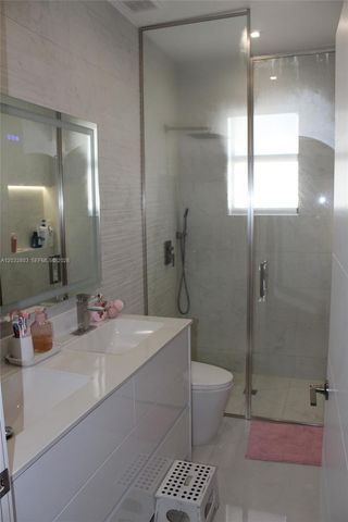 11024 W 35th Ln, Hialeah, FL 33018
