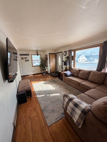 3302 12th Avenue SW, Cedar Rapids, IA 52404