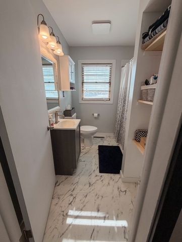 3302 12th Avenue SW, Cedar Rapids, IA 52404