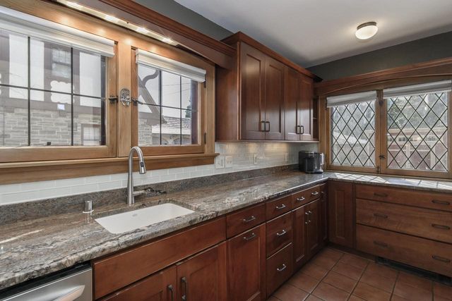 352 N Pinecrest STREET, Milwaukee, WI 53208