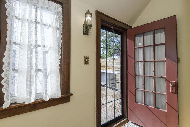 352 N Pinecrest STREET, Milwaukee, WI 53208