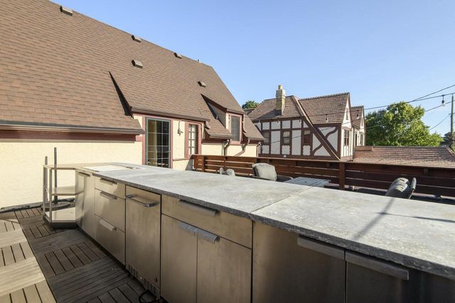 352 N Pinecrest STREET, Milwaukee, WI 53208