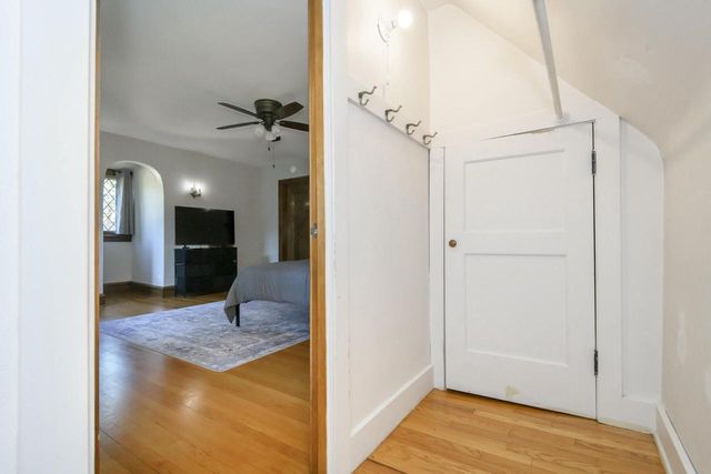 352 N Pinecrest STREET, Milwaukee, WI 53208