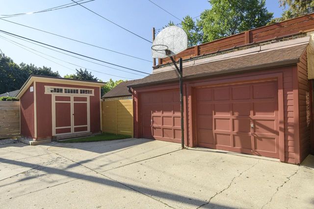 352 N Pinecrest STREET, Milwaukee, WI 53208