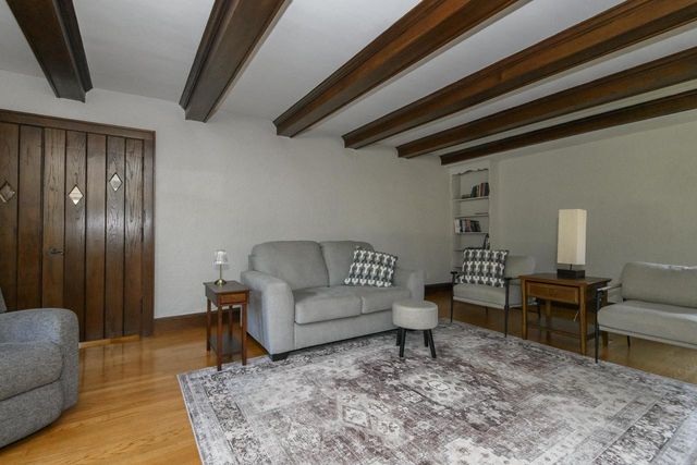 352 N Pinecrest STREET, Milwaukee, WI 53208