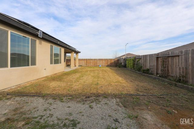 11001 Arundel Way, Bakersfield, CA 93311