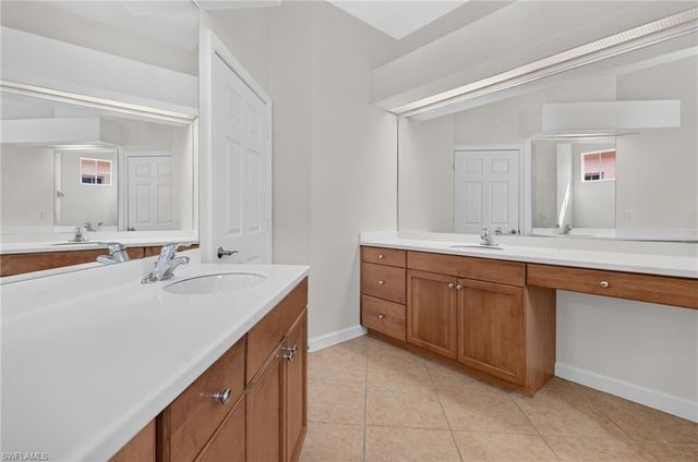 8701 Piazza Del Lago CIR 202, Estero, FL 33928