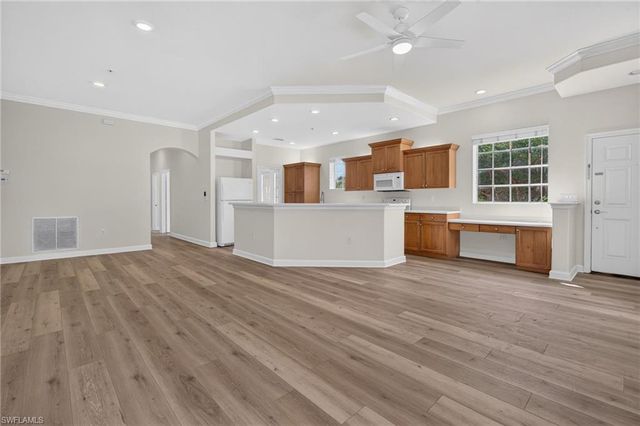 8701 Piazza Del Lago CIR 202, Estero, FL 33928