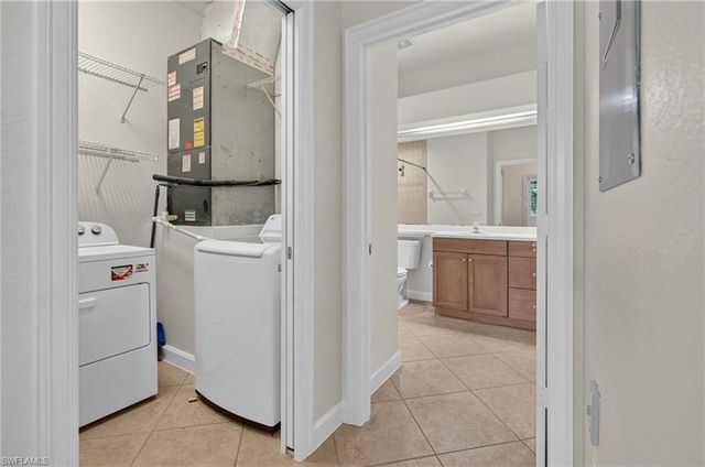 8701 Piazza Del Lago CIR 202, Estero, FL 33928