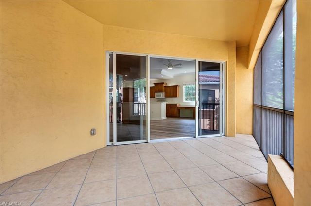 8701 Piazza Del Lago CIR 202, Estero, FL 33928