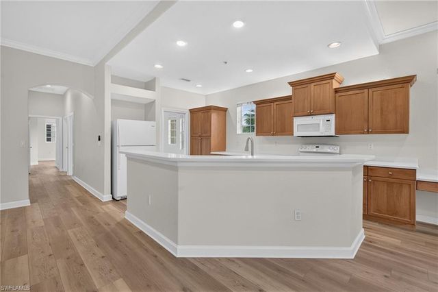 8701 Piazza Del Lago CIR 202, Estero, FL 33928