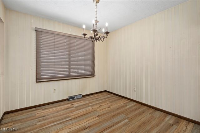 105 Northwood Hollow Court, Amherst, OH 44001