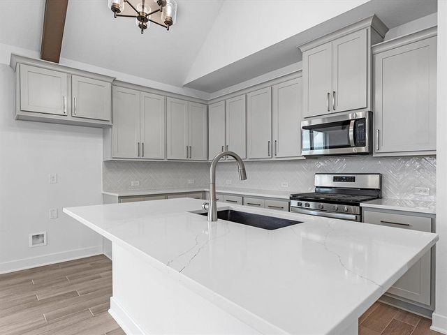 126 Sweet Piper Lane, Richmond, TX 77406