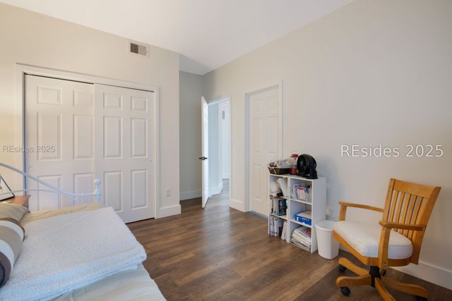 6 Village North Dr Apt 115, Hilton Head Island, SC 29926