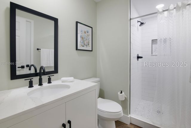 6 Village North Dr Apt 115, Hilton Head Island, SC 29926