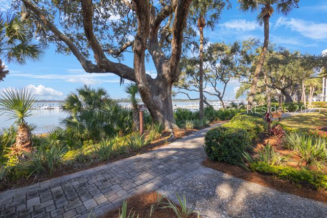 6 Village North Dr Apt 115, Hilton Head Island, SC 29926