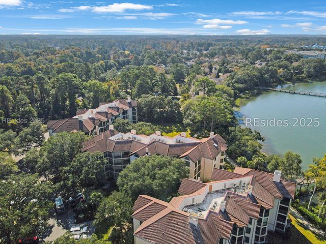 6 Village North Dr Apt 115, Hilton Head Island, SC 29926