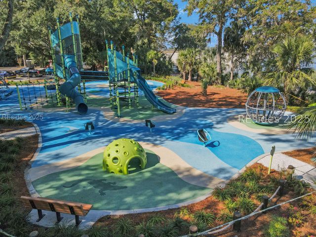 6 Village North Dr Apt 115, Hilton Head Island, SC 29926