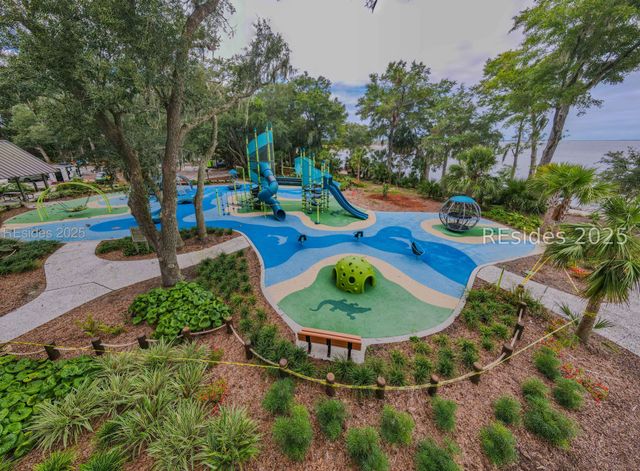 6 Village North Dr Apt 115, Hilton Head Island, SC 29926