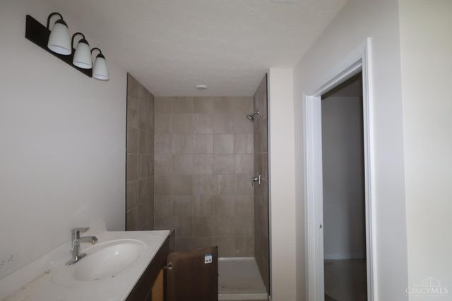 7231 Grandway Drive, West Chester, OH 45069