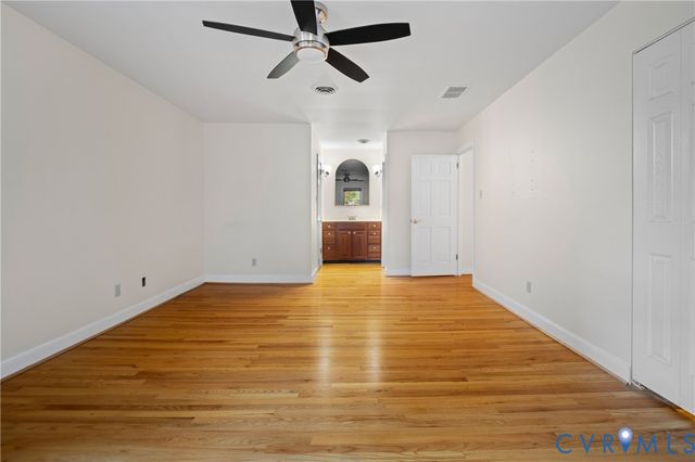 10009 Farmleigh Dr, North Chesterfield, VA 23235