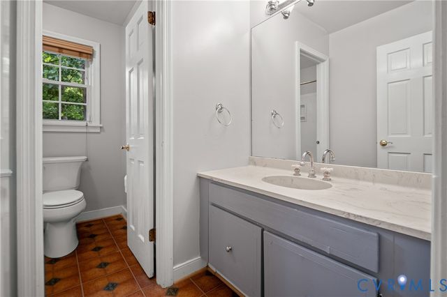 10009 Farmleigh Dr, North Chesterfield, VA 23235