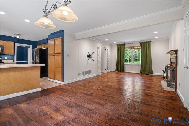 10009 Farmleigh Dr, North Chesterfield, VA 23235