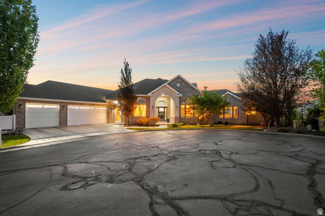 908 FREMONT RD, Bountiful, UT 84010