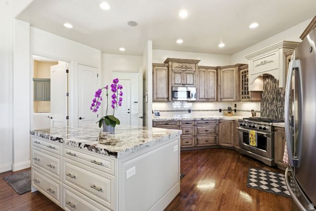 908 FREMONT RD, Bountiful, UT 84010
