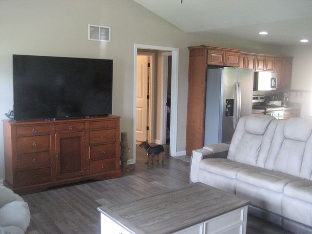 1074 Rainbow Way, Lawrenceburg, KY 40342