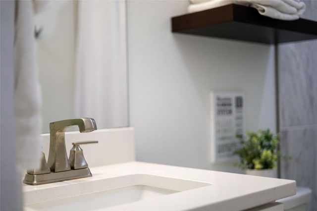 524 Palmer DR, Point Venture, TX 78645