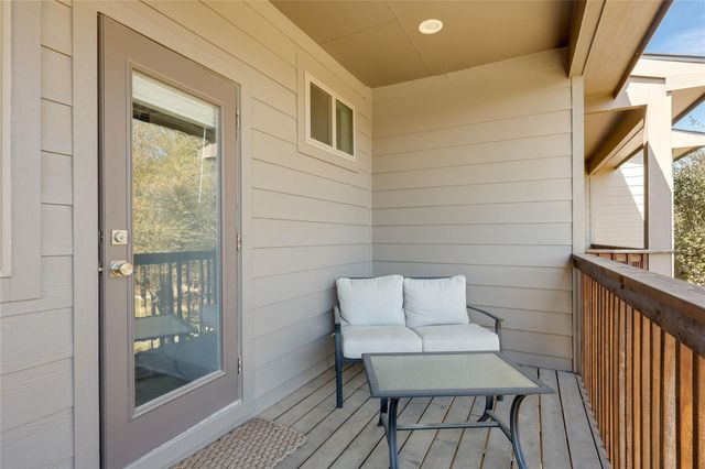 524 Palmer DR, Point Venture, TX 78645