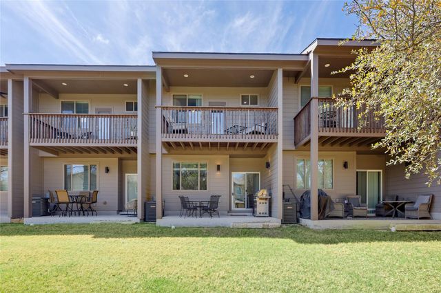 524 Palmer DR, Point Venture, TX 78645