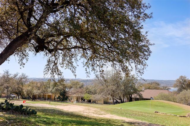 524 Palmer DR, Point Venture, TX 78645