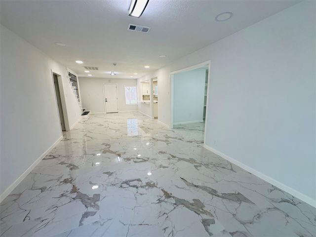 7131 Carvel Lane, Houston, TX 77074