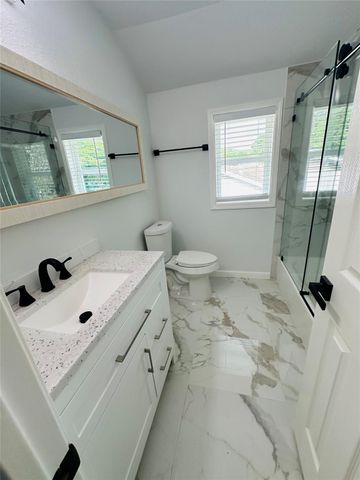 7131 Carvel Lane, Houston, TX 77074