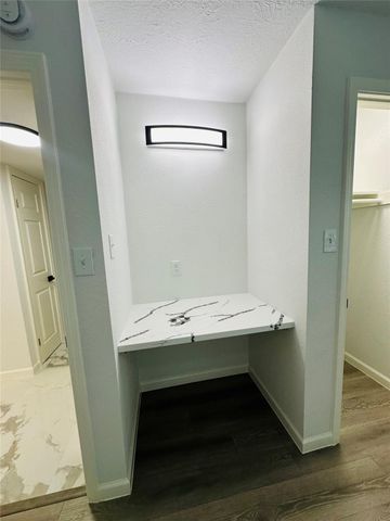 7131 Carvel Lane, Houston, TX 77074