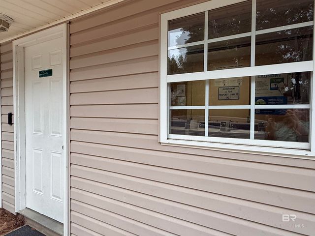615 Escambia Loop, Lillian, AL 36549