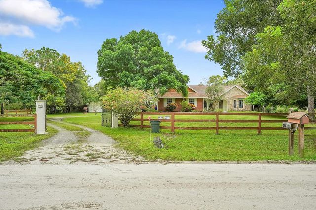 18392 48th Avenue N, Loxahatchee, FL 33470