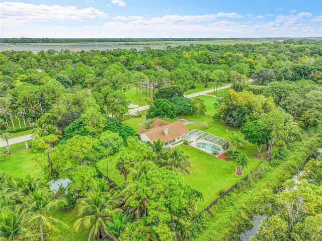 18392 48th Avenue N, Loxahatchee, FL 33470