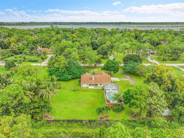 18392 48th Avenue N, Loxahatchee, FL 33470