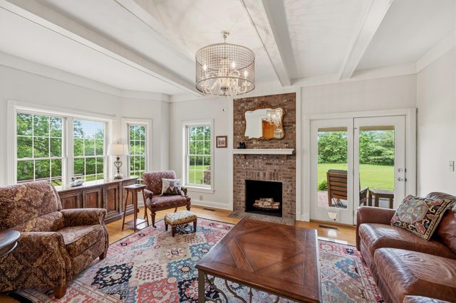 5108 Fords Mill Road, Versailles, KY 40383