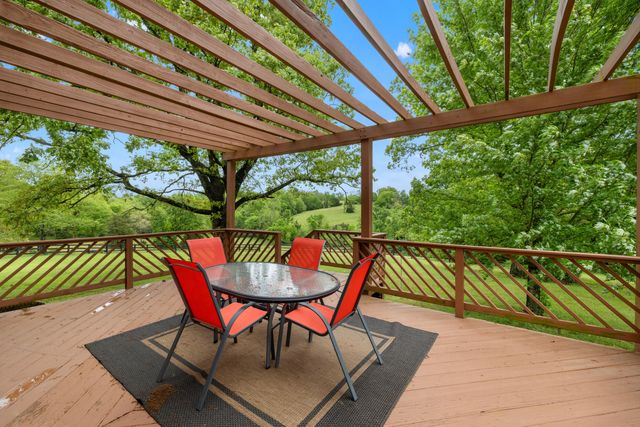 5108 Fords Mill Road, Versailles, KY 40383